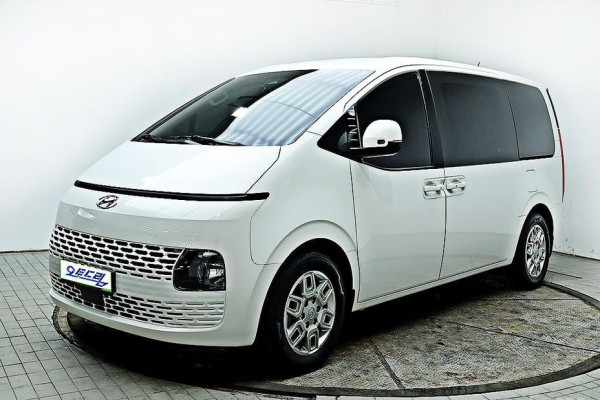 2022 Hyundai Staria с пробегом 82 382 км
