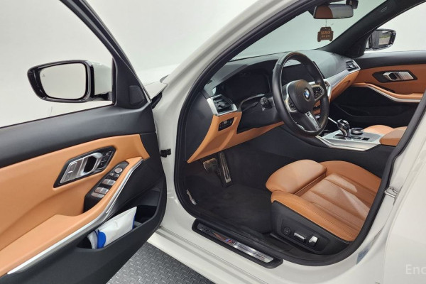 2022 BMW 3 серии с пробегом 48 556 км