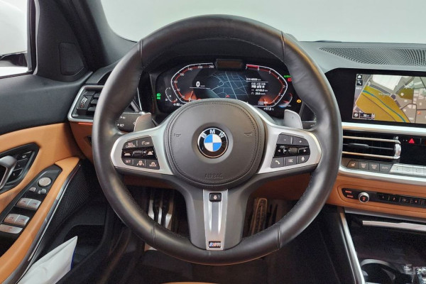 2022 BMW 3 серии с пробегом 48 556 км