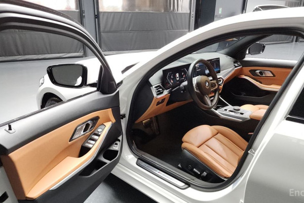 2022 BMW 3 серии с пробегом 12 522 км