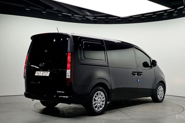 2022 Hyundai Staria с пробегом 49 644 км