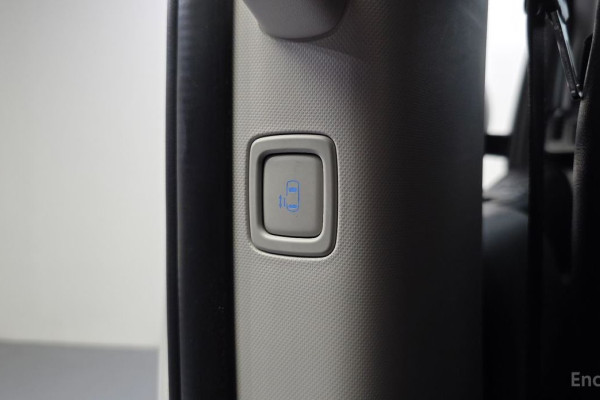 2022 Hyundai Staria с пробегом 73 899 км