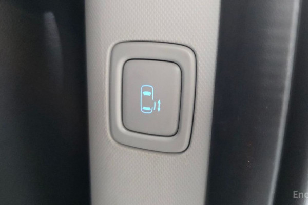 2022 Hyundai Staria с пробегом 31 201 км