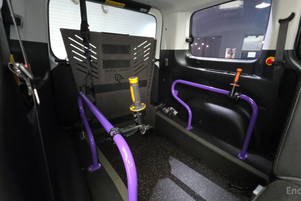 2022 Hyundai Staria с пробегом 73 899 км