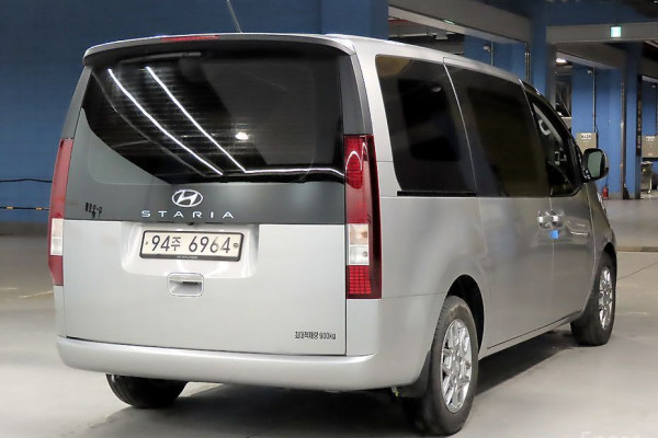 2021 Hyundai Staria с пробегом 43 100 км