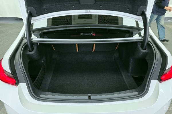 2023 BMW 3 серии с пробегом 64 889 км