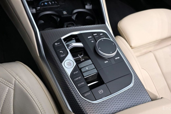 2023 BMW 3 серии с пробегом 18 323 км