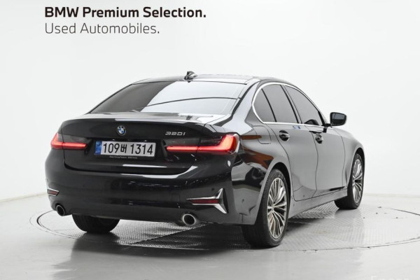 2021 BMW 3 серии с пробегом 37 485 км