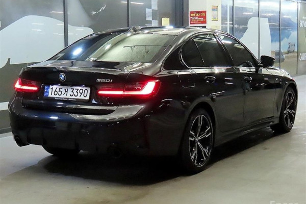2023 BMW 3 серии с пробегом 35 650 км
