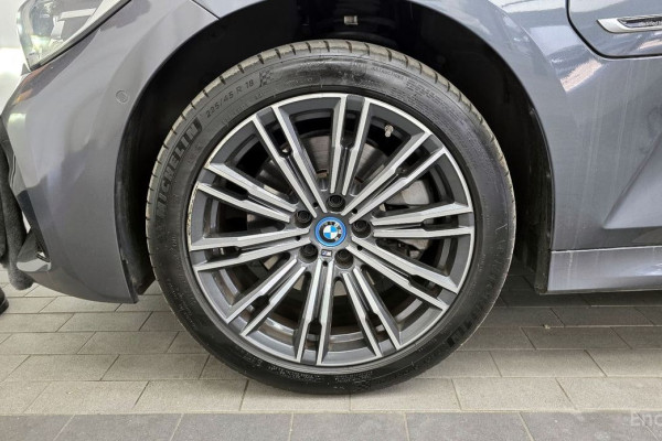 2022 BMW 3 серии с пробегом 39 127 км