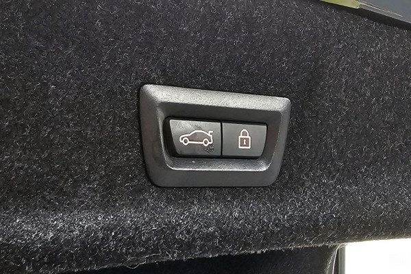 2021 BMW 3 серии с пробегом 50 458 км