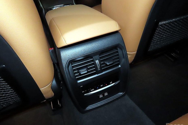 2023 BMW 3 серии с пробегом 35 650 км