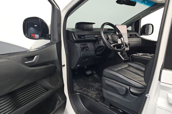 2022 Hyundai Staria с пробегом 37 692 км