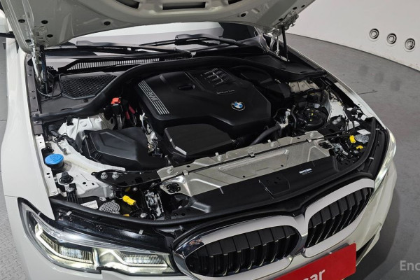 2022 BMW 3 серии с пробегом 33 465 км