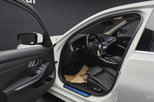 2021 BMW 3 серии с пробегом 37 928 км