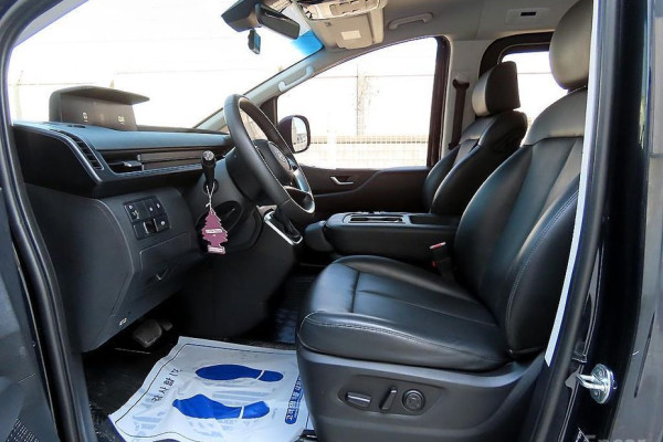 2022 Hyundai Staria с пробегом 44 057 км