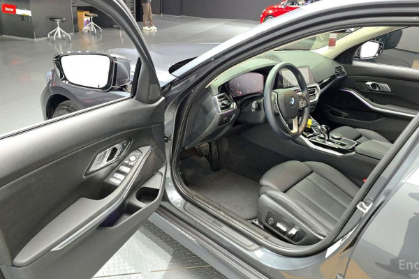 2022 BMW 3 серии с пробегом 14 432 км