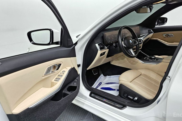 2022 BMW 3 серии с пробегом 33 641 км