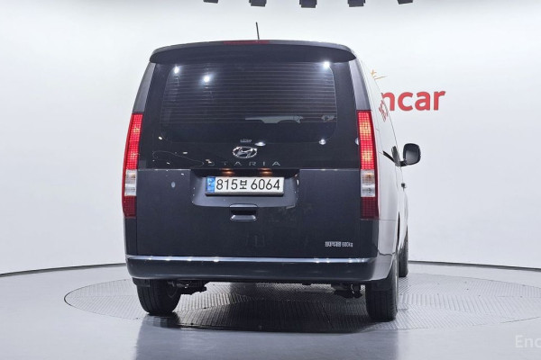 2022 Hyundai Staria с пробегом 70 783 км