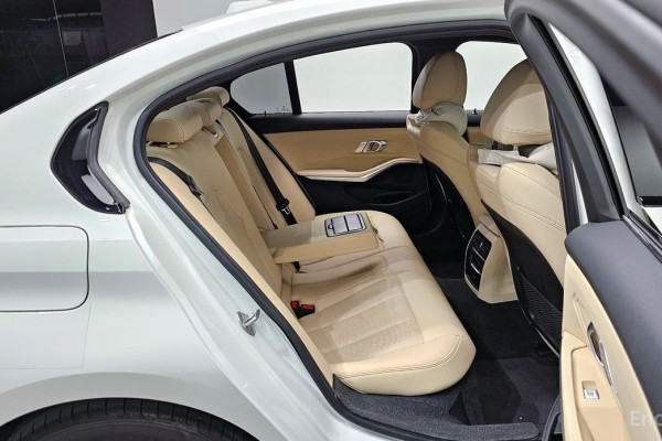 2022 BMW 3 серии с пробегом 33 641 км