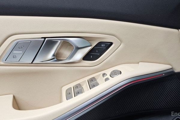 2022 BMW 3 серии с пробегом 33 641 км