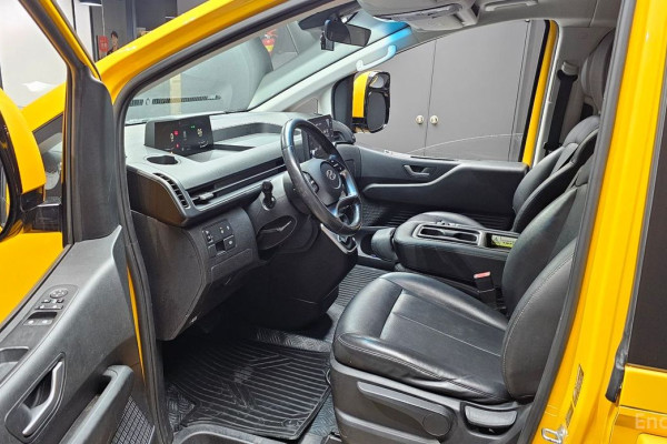 2022 Hyundai Staria с пробегом 38 521 км