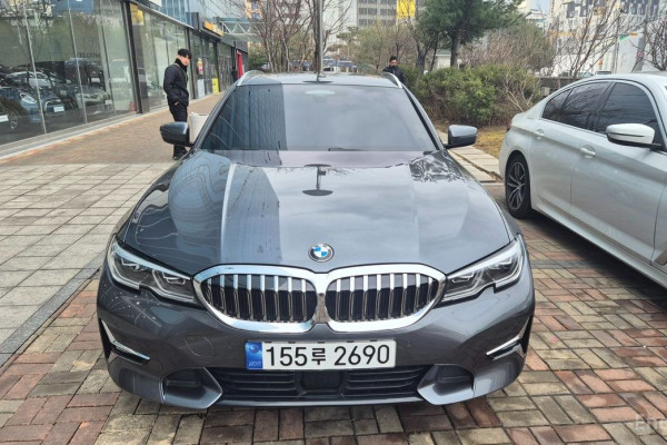 2022 BMW 3 серии с пробегом 32 800 км
