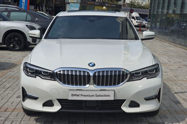 2022 BMW 3 серии с пробегом 70 086 км