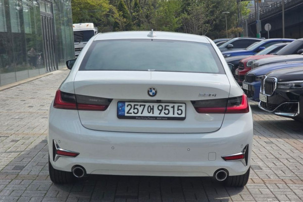 2022 BMW 3 серии с пробегом 70 086 км