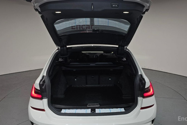 2022 BMW 3 серии с пробегом 33 465 км