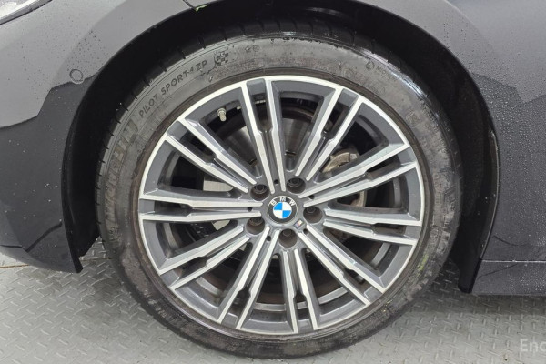 2021 BMW 3 серии с пробегом 23 200 км