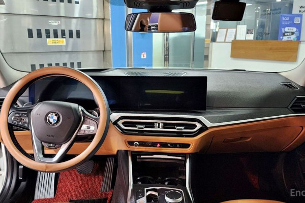 2022 BMW 3 серии с пробегом 27 005 км