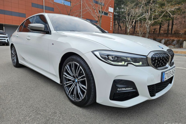 2022 BMW 3 серии с пробегом 43 905 км