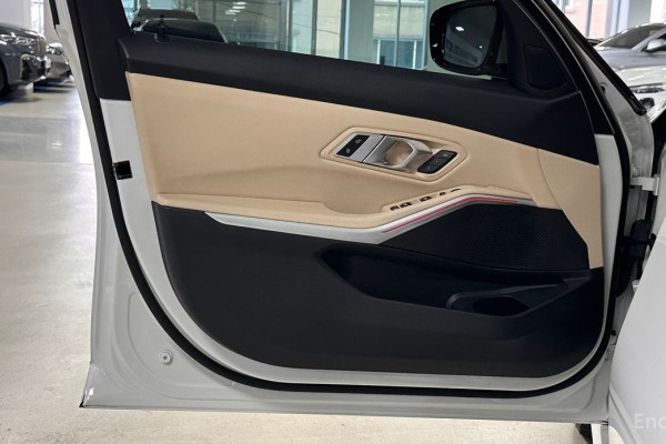 2022 BMW 3 серии с пробегом 76 391 км