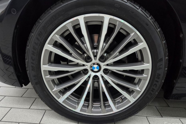 2022 BMW 3 серии с пробегом 27 600 км