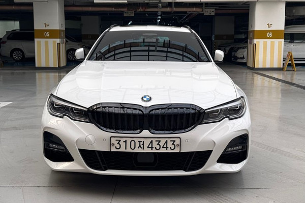 2022 BMW 3 серии с пробегом 32 000 км