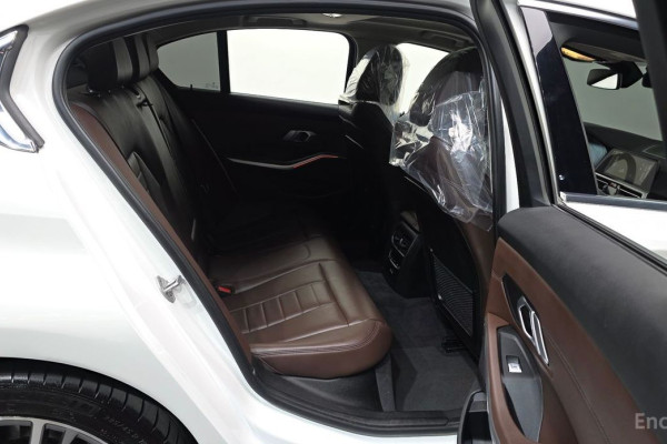 2021 BMW 3 серии с пробегом 54 473 км