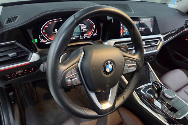 2022 BMW 3 серии с пробегом 27 600 км