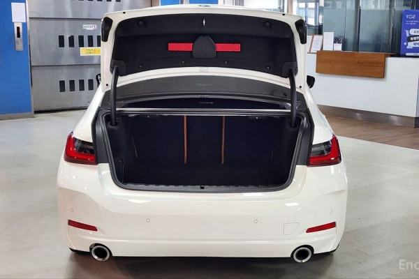 2022 BMW 3 серии с пробегом 27 005 км