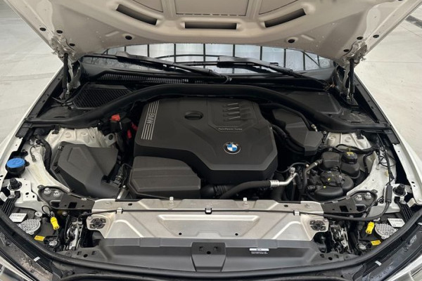 2022 BMW 3 серии с пробегом 32 000 км