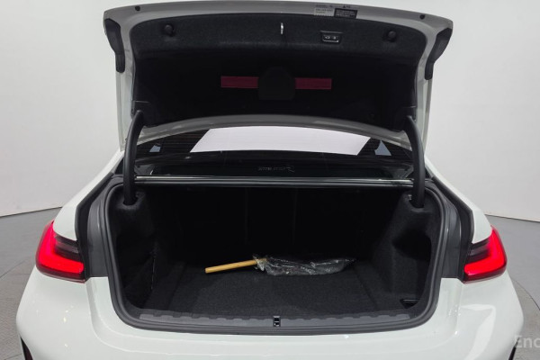 2023 BMW 3 серии с пробегом 39 544 км