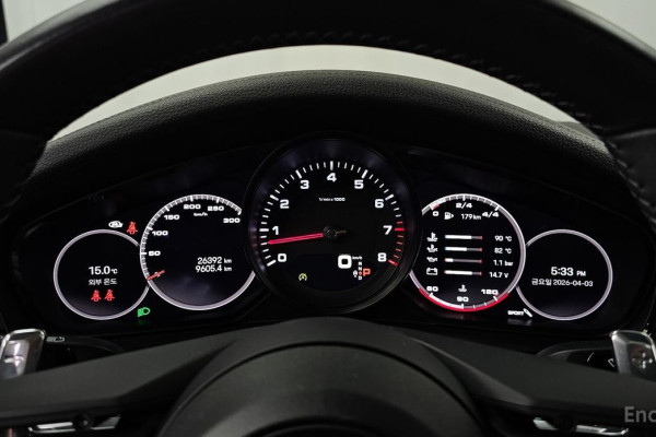 2023 Porsche Panamera с пробегом 26 392 км