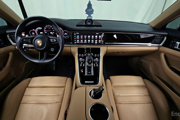 2023 Porsche Panamera с пробегом 26 392 км