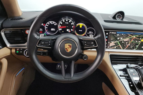 2023 Porsche Panamera с пробегом 34 361 км