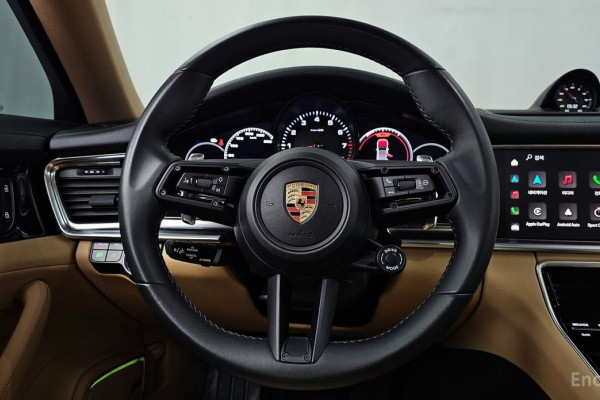 2023 Porsche Panamera с пробегом 26 392 км