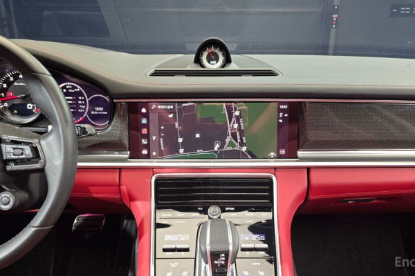 2023 Porsche Panamera с пробегом 47 284 км