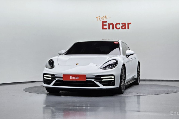 2022 Porsche Panamera с пробегом 3 016 км