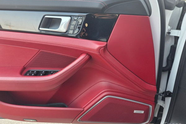 2021 Porsche Panamera с пробегом 69 322 км