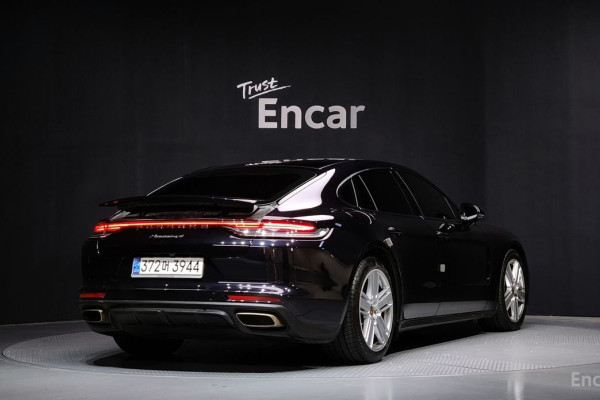 2021 Porsche Panamera с пробегом 60 636 км