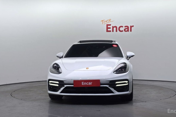 2022 Porsche Panamera с пробегом 22 430 км